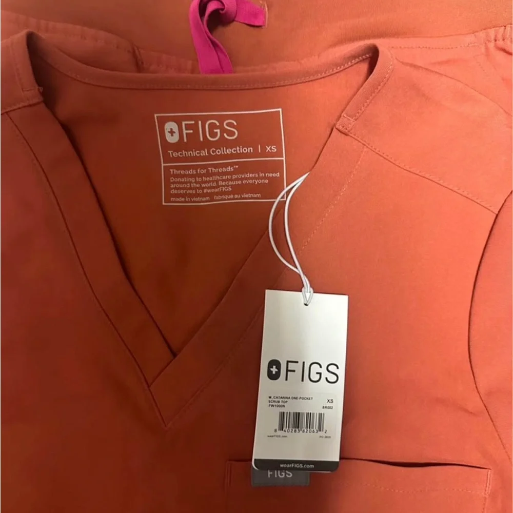 Figs Women's spiced cider Jogger Scrub Set - Spiced cider size small and XS - Picture 9 of 10